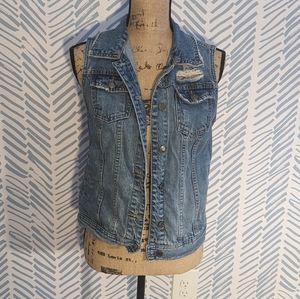 Mossimo Distressed Jean Vest